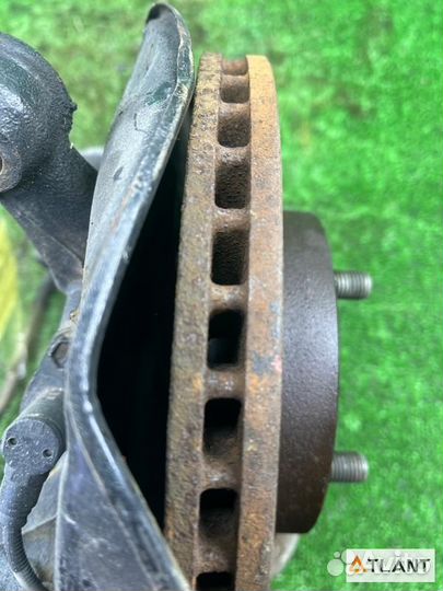 Ступица передняя левая toyota prius