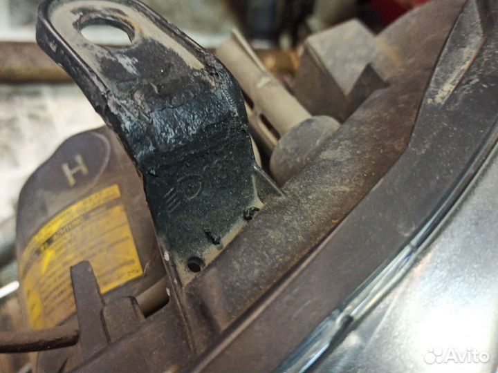 Фара левая AFS Toyota Land Cruiser 150 Prado