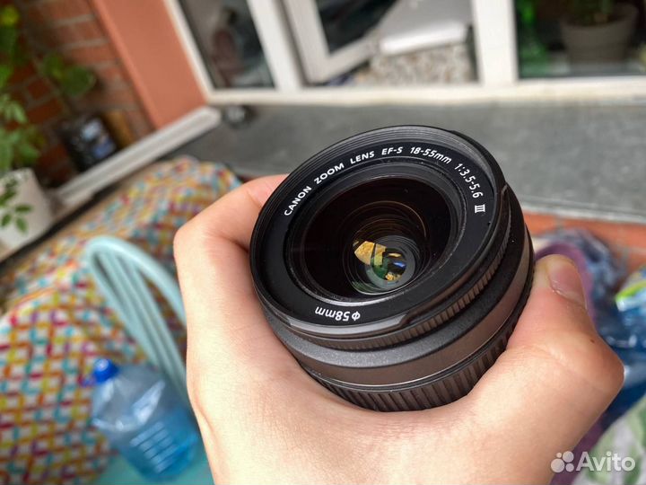 Объектив Canon EF-S 18-55mm f/3.5-5.6 III