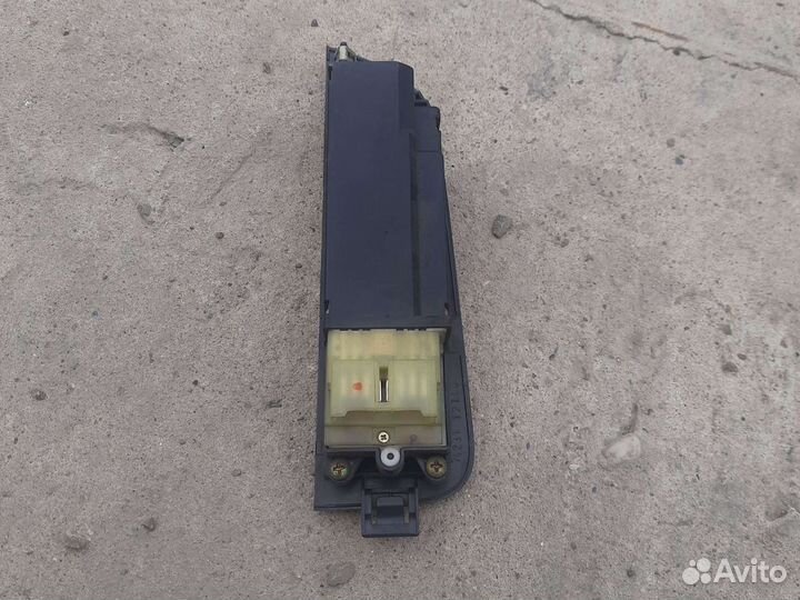 Кнопки стеклоподъемников блок кнопок Toyota Sprint