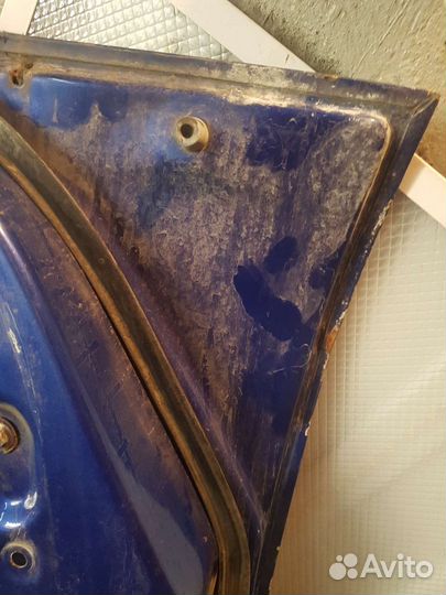 Toyota carina e дверь