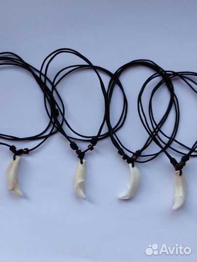 Зуб волка подвеска