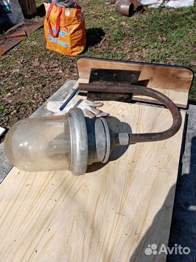 Светильник уличный с гусаком