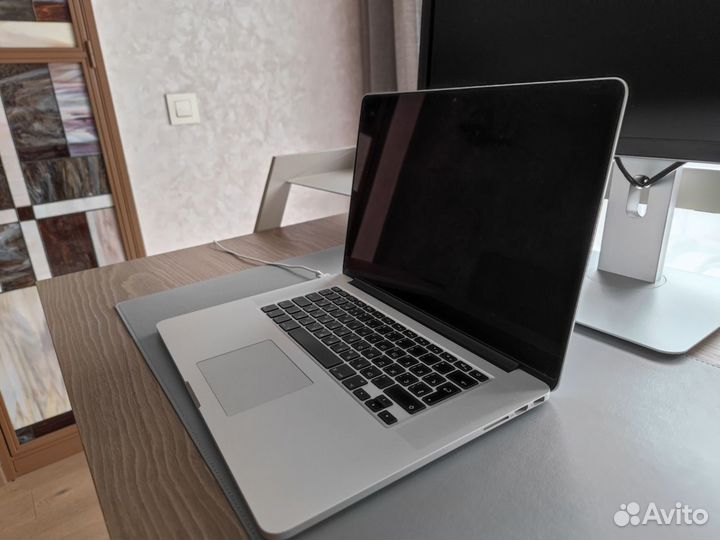 Apple MacBook Pro 15 Retina A1398 (i7/16/256GB)