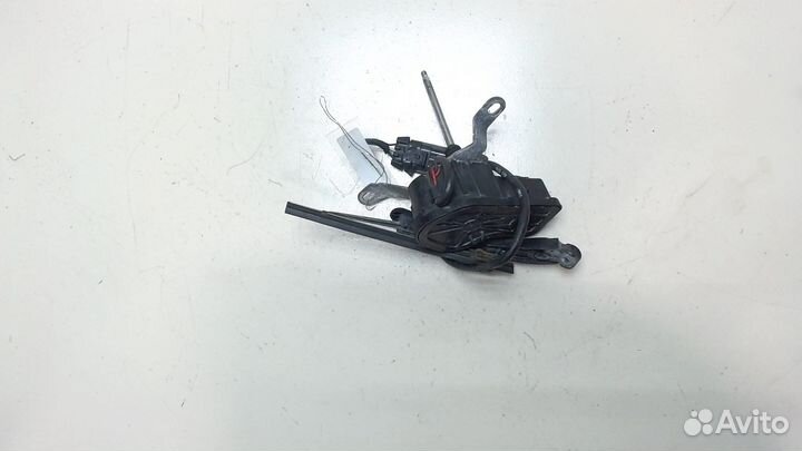 Двигатель стеклоочистителя передний Volvo S40 / V4