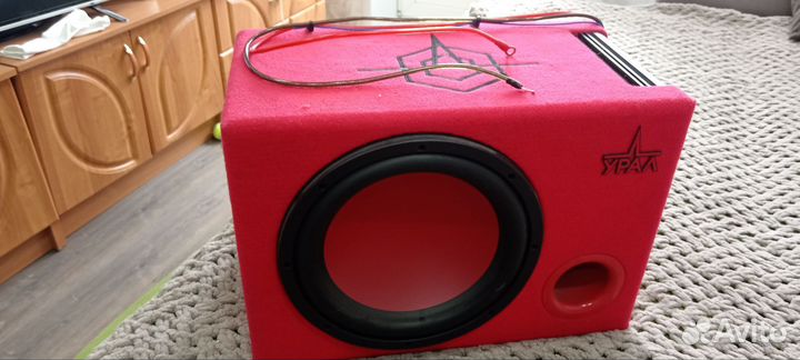 Активный сабвуфер