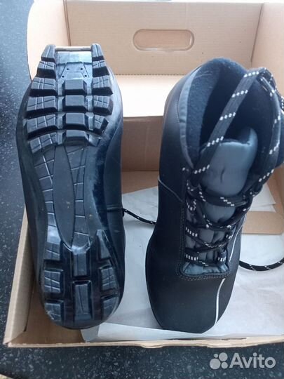 Лыжные ботинки