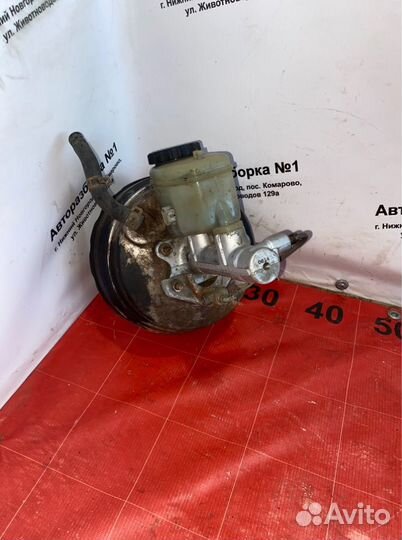 Вакуумный усилитель тормозов с гтц Toyota Hilux