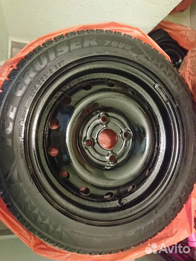 R15 Bridgestone Ice Cruiser 5000 195/55, PCD 4x114.3 DIA 56.6