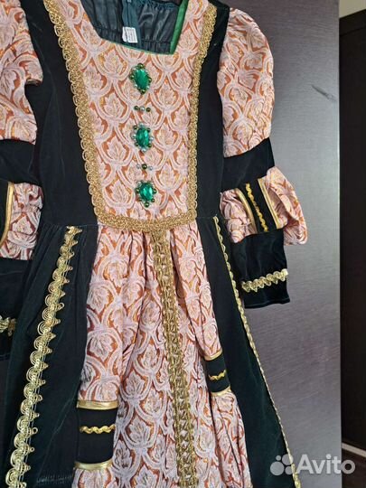 Платья для спектаклей, утренников