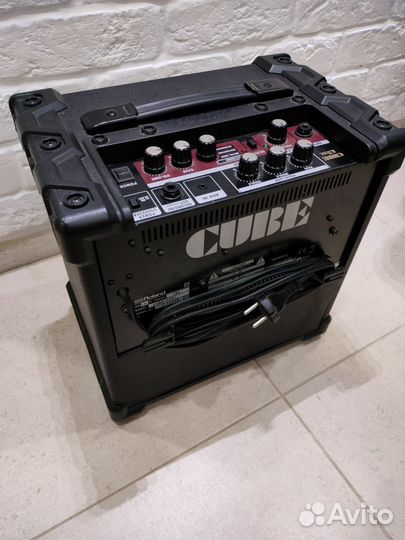 Гитарный комбоусилитель roland cube x 15