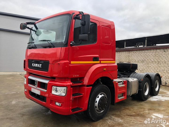 Водитель категории Е. Работа по городу. Длинномер