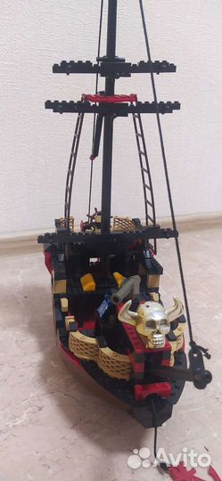 Lego Пиратский корабль неоригинал