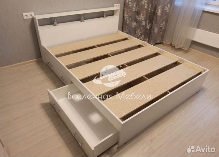 Кровать двухспальная