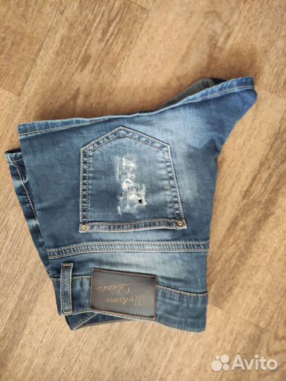 Джинсовые шорты