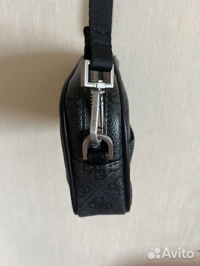 Сумка Guess кроссбоди