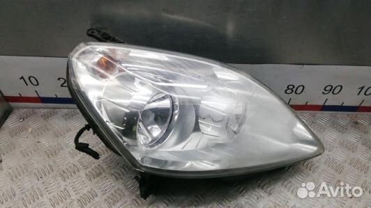 Фара правая opel zafira B (CEA34MR01)