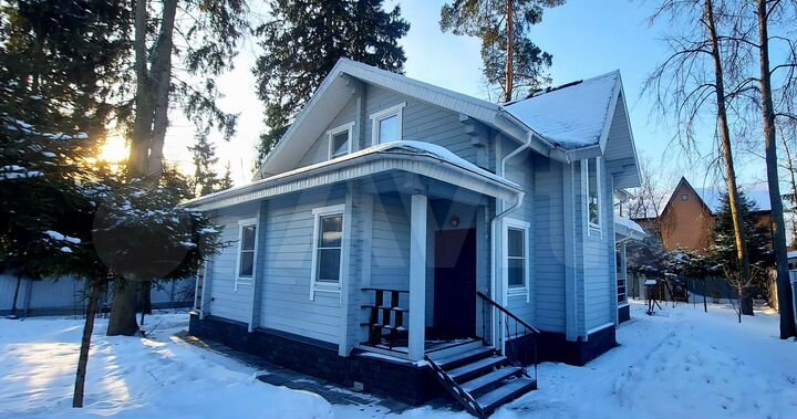 Коттедж 205 м² на участке 7 сот.