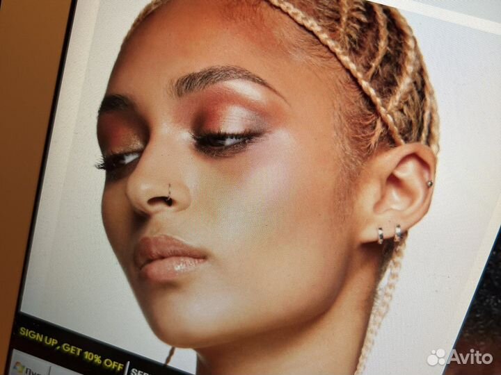 Хайлайтер MAC Skinfinish