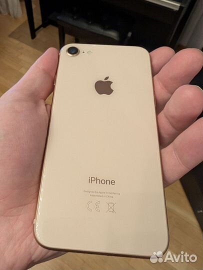 iPhone 8, 64 ГБ