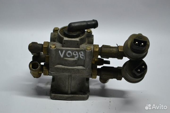 Главный тормозной кран volvo F12 (01.77-12.94)