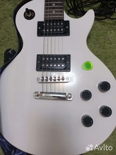 Электрогитара terris с комбиком rocket 15g