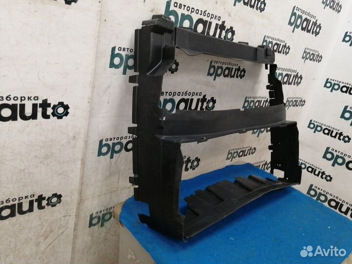 Воздуховод радиатора fpla8C464A Land Rover