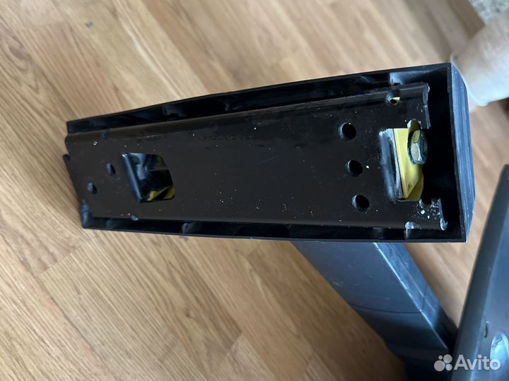 Кронштейн под TV или свч печь