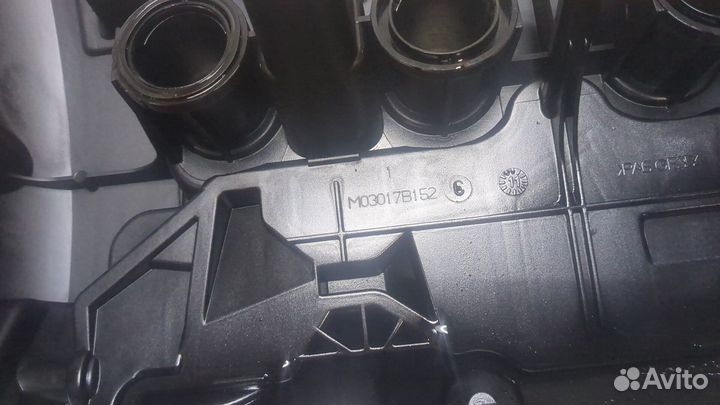 Крышка клапанная двс Peugeot 207, 2011