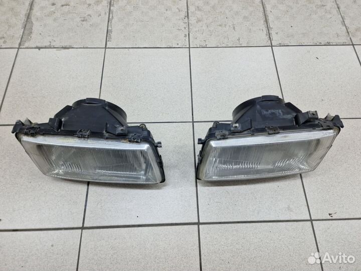 Передние фары Hella на Audi 80 B3 (Правая и Левая)