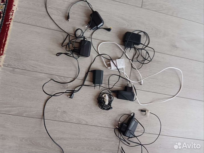 Зарядки для телефонов