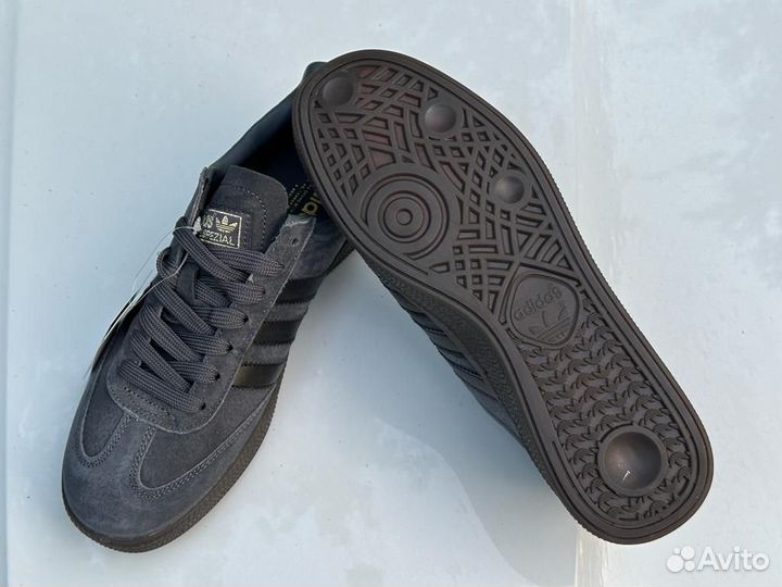 Кроссовки adidas Spezial