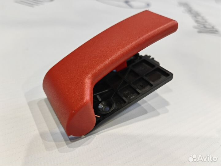 Ручка открывания капота