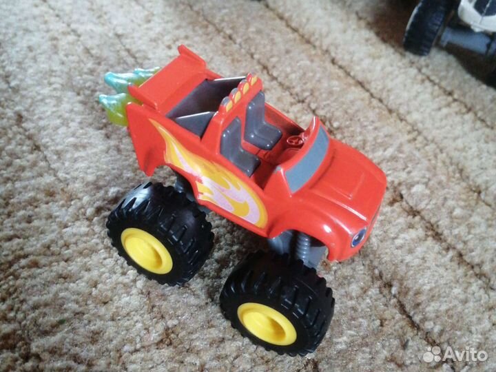 Вспыш и его друзья, чудо машинки