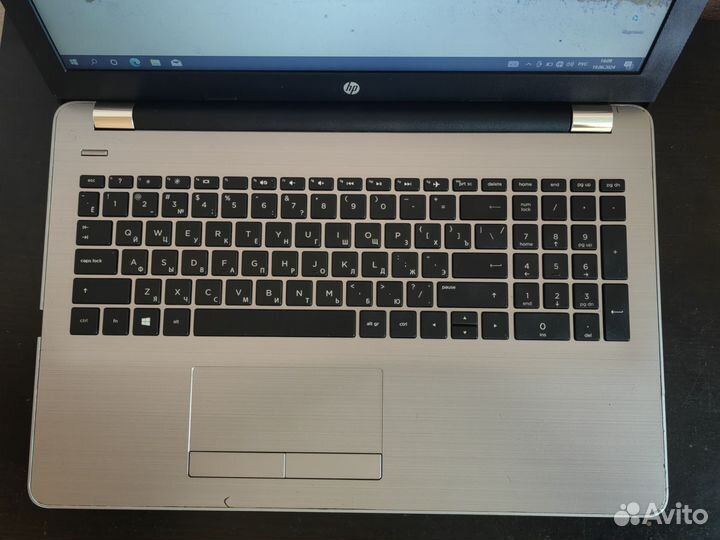 HP 15.6/E2-9000/8gb/SSD 240