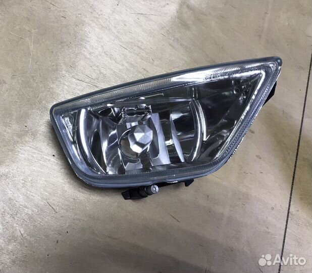 Фара противотуманная Ford Focus 1998 - 2001