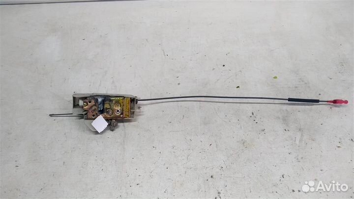 Замок двери передней правой Ford Fiesta