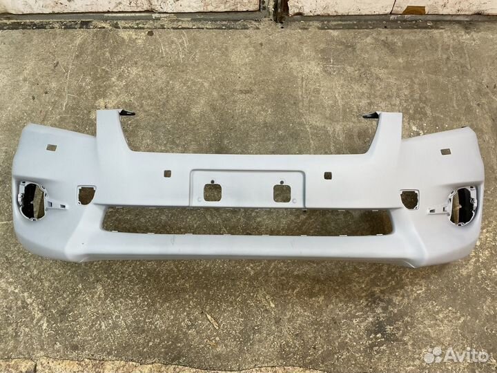 Toyota RAV-4 бампер передний новый 10-12 год