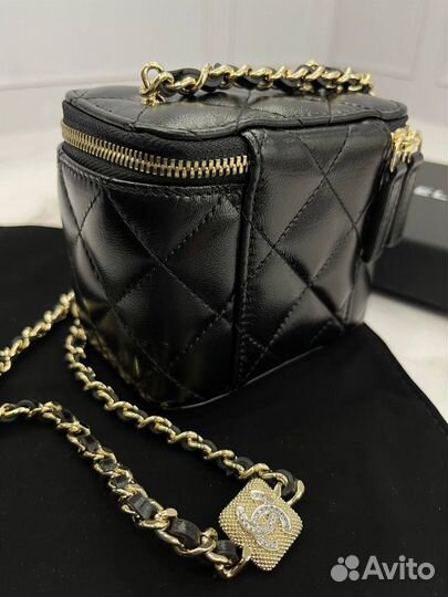 Сумочка от chanel