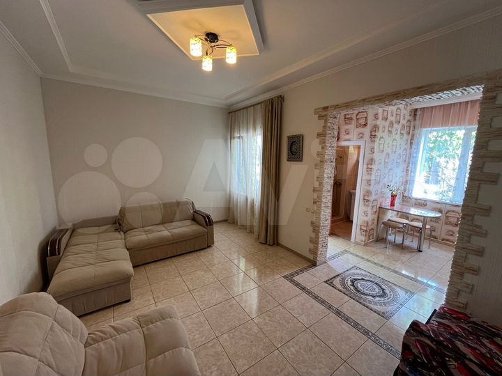 Дом 35 м² на участке 2 сот.