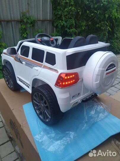 Детский электромобиль новый
