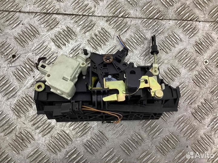 Ручка двери багажника наружная Audi A6/RS6/S6