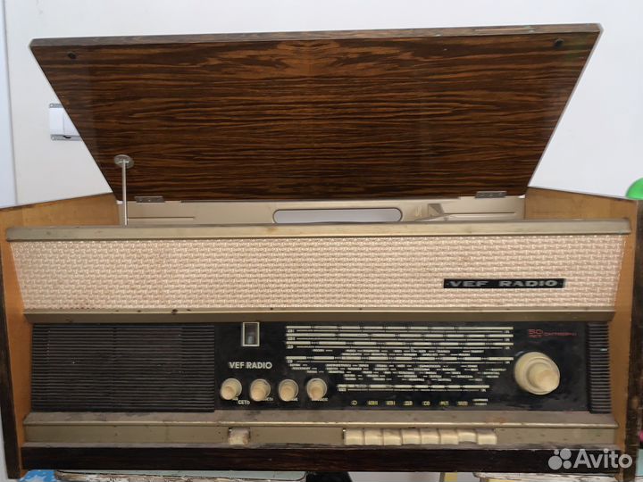 Радиола Vef