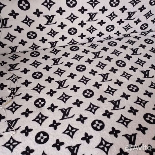 Брендовый плед Louis Vuitton