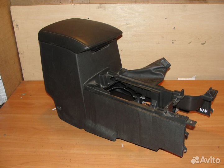 Центральная консоль Nissan navara d40 2007г