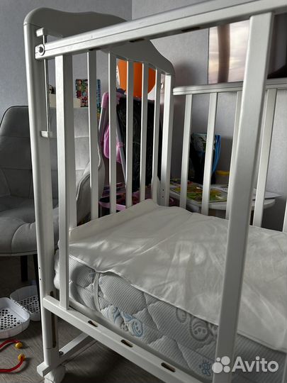 Детская кровать с матрасом бу