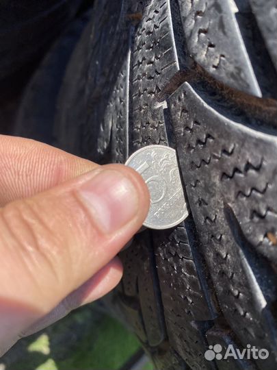 Зимняя резина на дисках 215/65/16