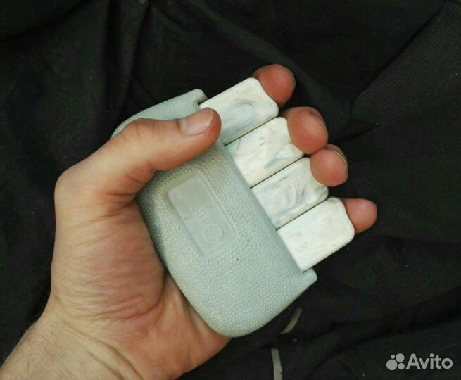 Эспандер для пальцев