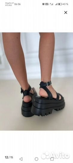 Летние босоножки на платформе