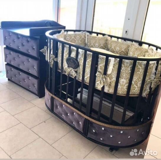 Детская круглая кровать трансформер